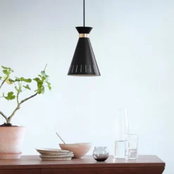 Warm Nordic Rúna Table / 130 -Hallway Salg warm nordic skrivebord runa table 130 oiled walnut 7210245 scaled